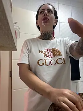 YasmimBrasil online show from 10.30.25