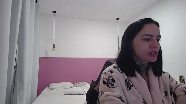 Snapshot of YasmimBrasil chatting on 05.21.26 YasmimBrasil online show from 05.21.26