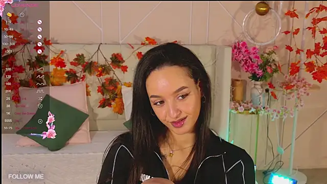 Lolly Neal online show from 11.29.25