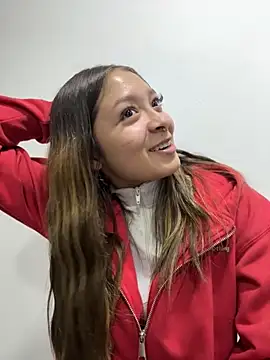 Snapshot of Victoria_Adams14 chatting on 11.16.25 Victoria Adams14 online show from 11.16.25