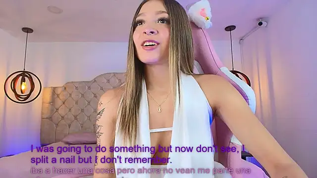 Snapshot of Victoria_Adams14 chatting on 04.27.26 Victoria Adams14 online show from 04.27.26