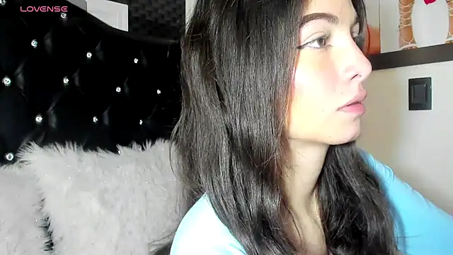 diana queen  online show from 03.03.25