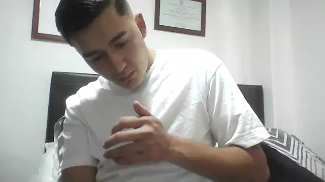 Snapshot of Estebitan_vm chatting on 04.25.26 Estebitan vm online show from 04.25.26