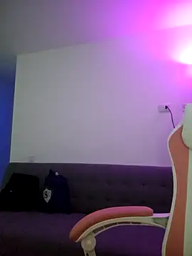 azumiichan online show from 10.17.25