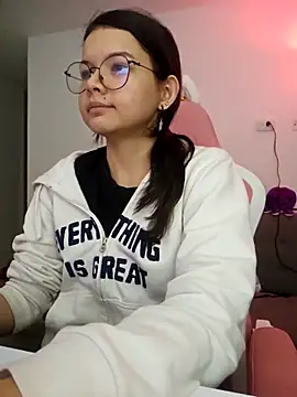 azumiichan online show from 12.17.25