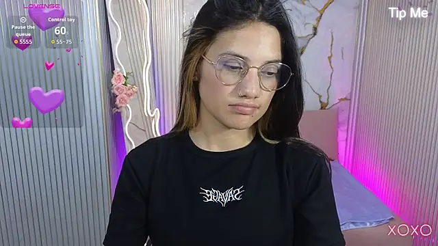 Snapshot of Chiara_tay chatting on 03.28.26 Chiara tay online show from 03.28.26