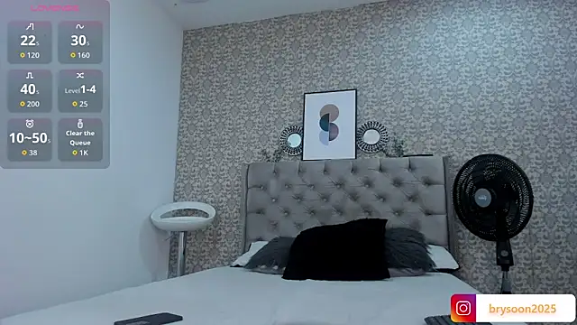 Bryson Collins  online show from 09.29.25
