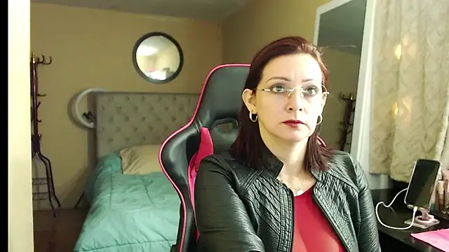 Carol Scottt online show from 09.21.25