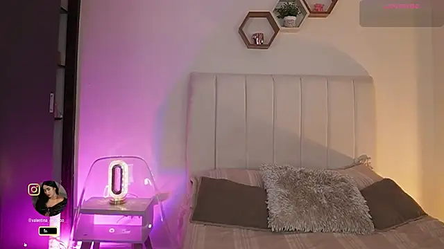 Madison evans1 online show from 09.25.25