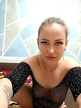 Snapshot of blonda-sexy chatting on 02.24.25 blonda-sexy online show from 02.24.25