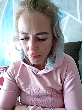 Snapshot of blonda-sexy chatting on 03.16.25 blonda-sexy online show from 03.16.25