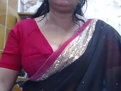 Snapshot of desi-maisa130 chatting on 06.20.26 desi-maisa130 online show from 06.20.26