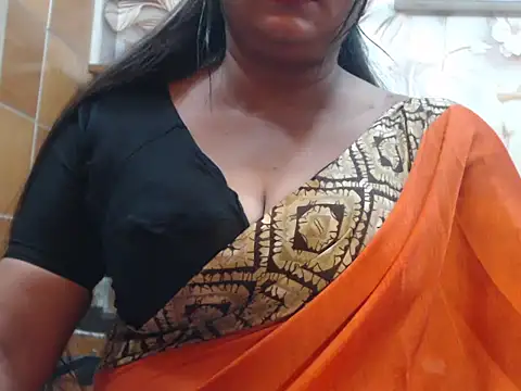 Snapshot of desi-maisa130 chatting on 06.23.26 desi-maisa130 online show from 06.23.26