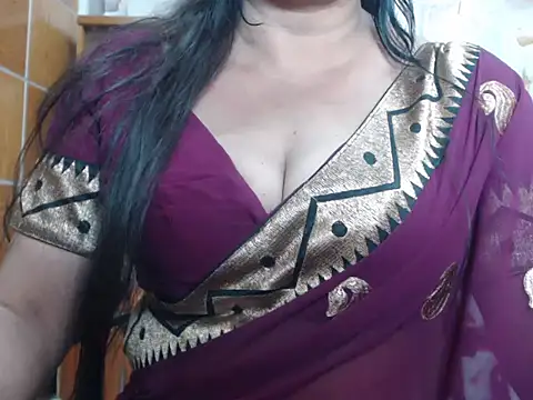 Snapshot of desi-maisa130 chatting on 07.18.26 desi-maisa130 online show from 07.18.26