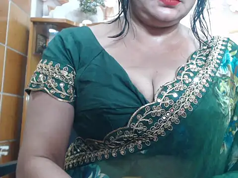 Snapshot of desi-maisa130 chatting on 07.26.26 desi-maisa130 online show from 07.26.26