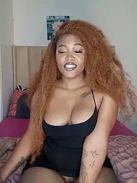 Snapshot of charmainexxx chatting on 06.18.26 charmainexxx online show from 06.18.26