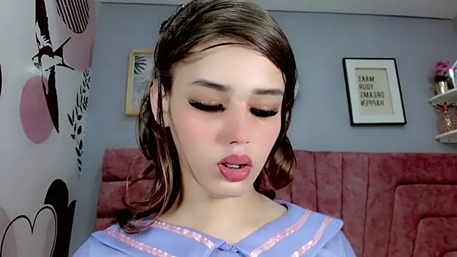 ValeriaAguilar online show from 02.13.25