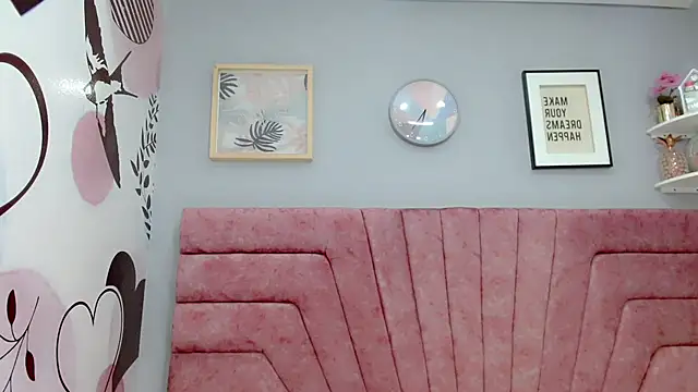 ValeriaAguilar online show from 02.15.25