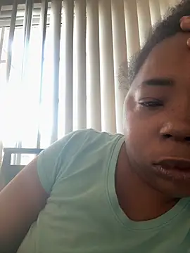 JCCaramelbarbie1 online show from 11.28.25