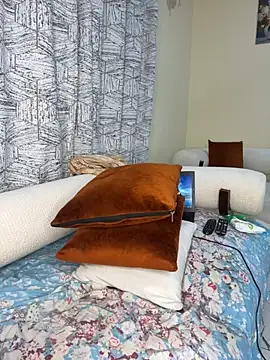 Doublefreaks online show from 12.23.25