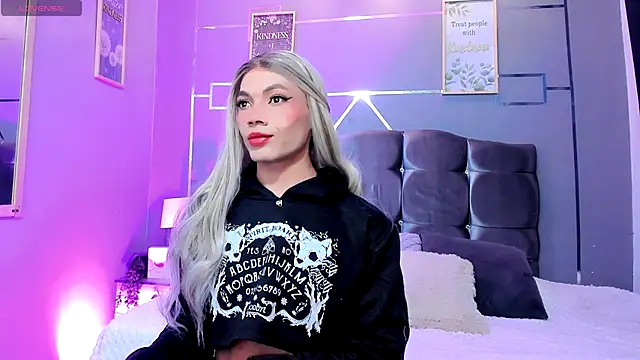 Megan Do Santos online show from 11.08.25