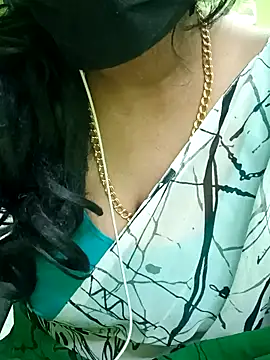 Aishu-tamil09 online show from 12.16.24