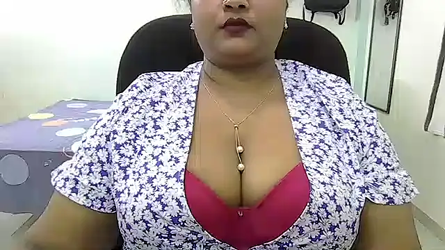 Snapshot of tamil_ureniya chatting on 01.16.25 tamil ureniya online show from 01.16.25