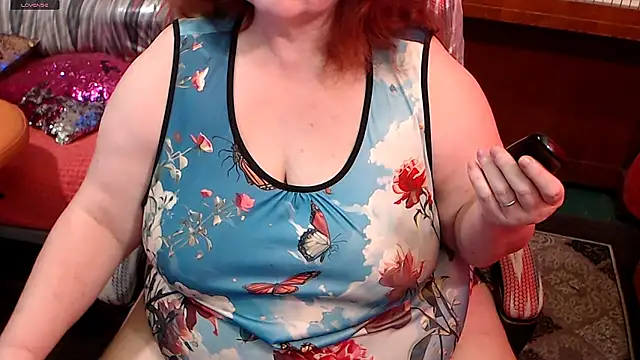 Snapshot of RoseRed69 chatting on 03.10.26 RoseRed69 online show from 03.10.26