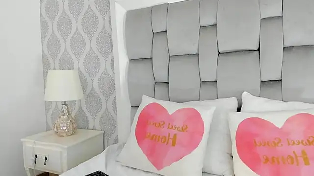 Kimberlin Cam  online show from 02.24.26