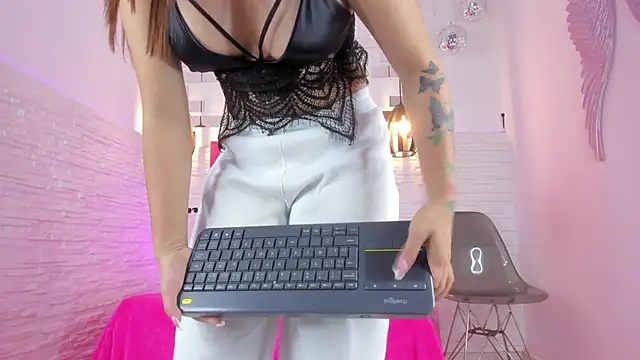 mia six66 online show from 02.26.25