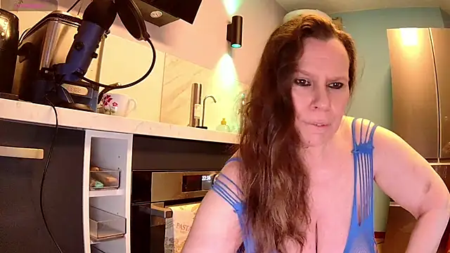 Endrocleia online show from 02.06.25