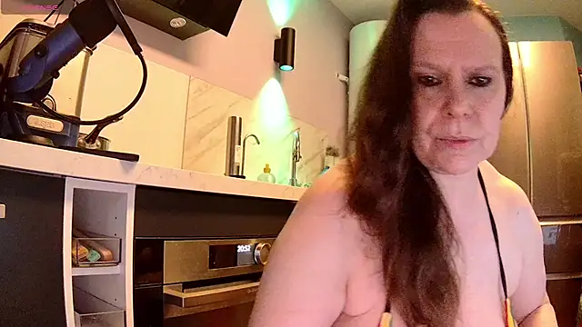 Endrocleia online show from 03.08.25