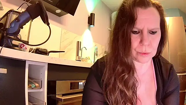 Endrocleia online show from 03.10.25