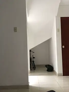 SweetLatiin  online show from 09.22.25