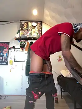 Snapshot of rayyymack chatting on 12.17.24 rayyymack online show from 12.17.24