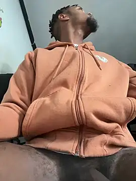 Snapshot of rayyymack chatting on 12.18.24 rayyymack online show from 12.18.24