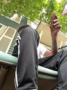 Snapshot of rayyymack chatting on 09.23.25 rayyymack online show from 09.23.25