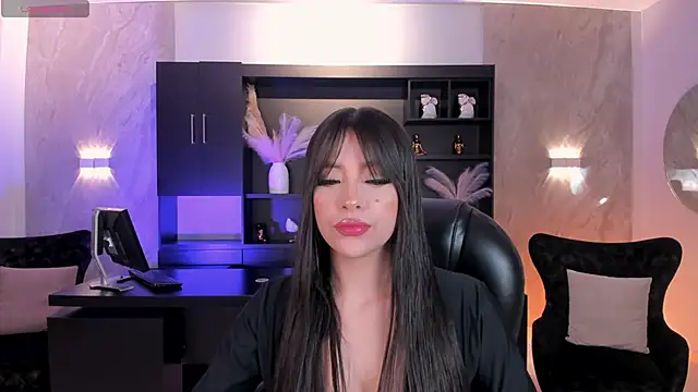 ValeriaRiveraX online show from 11.22.25