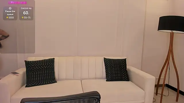 Snapshot of MariaHerrera_ chatting on 12.11.24 MariaHerrera online show from 12.11.24