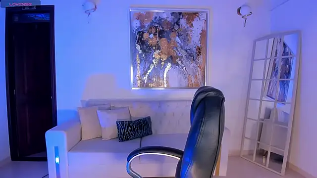 KatieStonne online show from 09.10.25