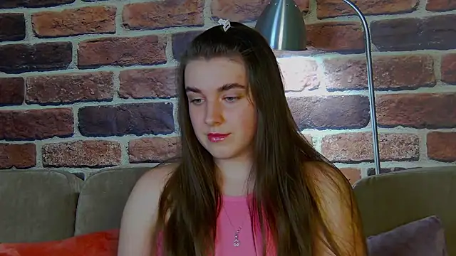 Sofia Hugs online show from 04.01.26