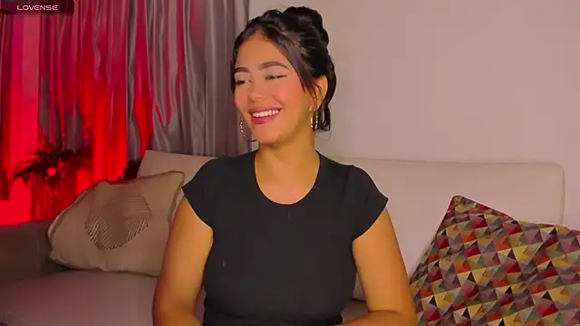 Snapshot of azzahara069 chatting on 01.09.25 azzahara069 online show from 01.09.25