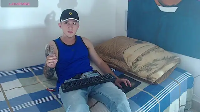 Dylanwhite23  online show from 01.18.25