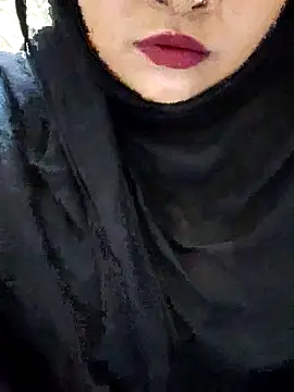 Snapshot of Indian-Nazia chatting on 04.18.26 Indian-Nazia online show from 04.18.26