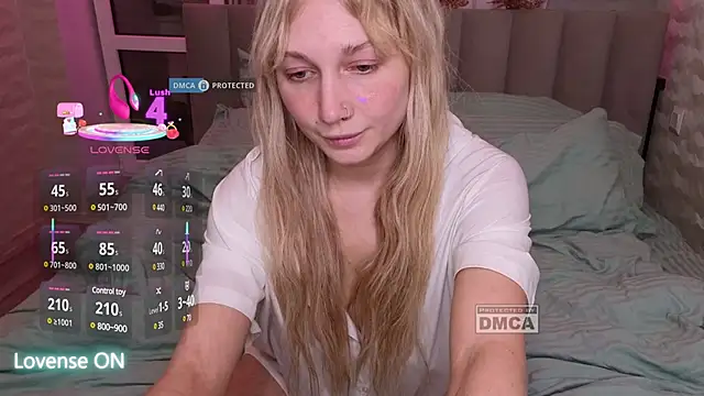 GoodGirl0024 online show from 03.04.25