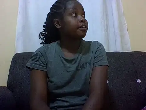 Snapshot of Sweetcecie01 chatting on 05.19.26 Sweetcecie01 online show from 05.19.26