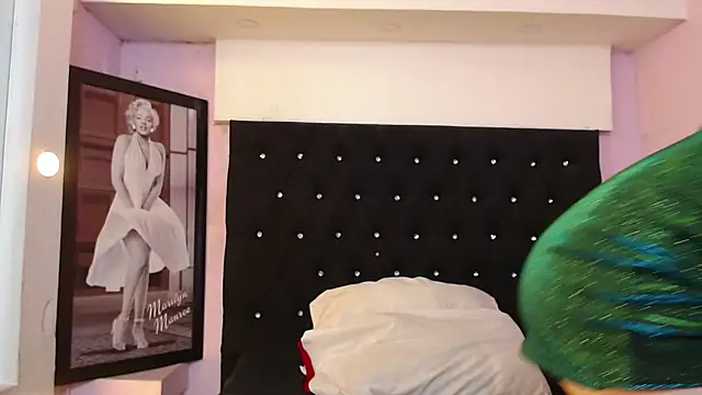 kittybonxx online show from 10.05.25