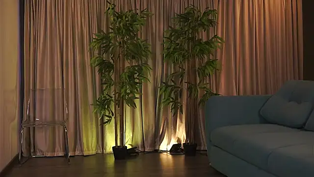 Snapshot of MissKiarra chatting on 01.29.25 MissKiarra online show from 01.29.25