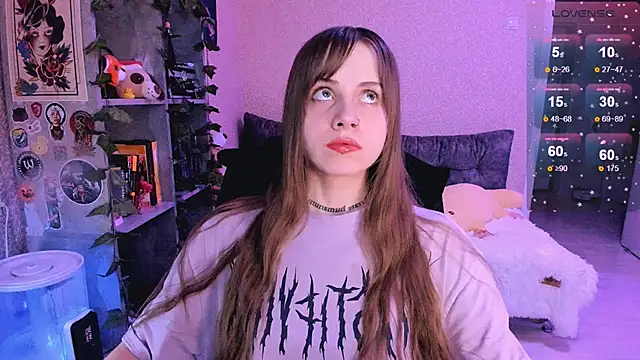 NaniMoore online show from 02.07.25