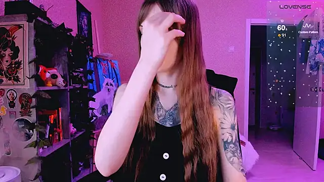 NaniMoore online show from 02.26.25